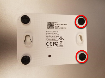 ../../../_images/om5p-ac-radio-modification-1.png