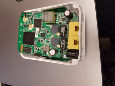 ../../../_images/om5p-ac-radio-modification-8.png